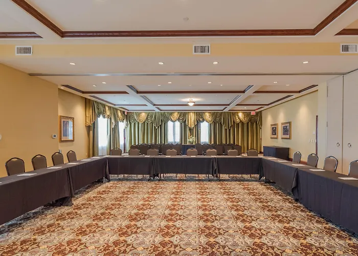 Natchez Grand Hotel On The River